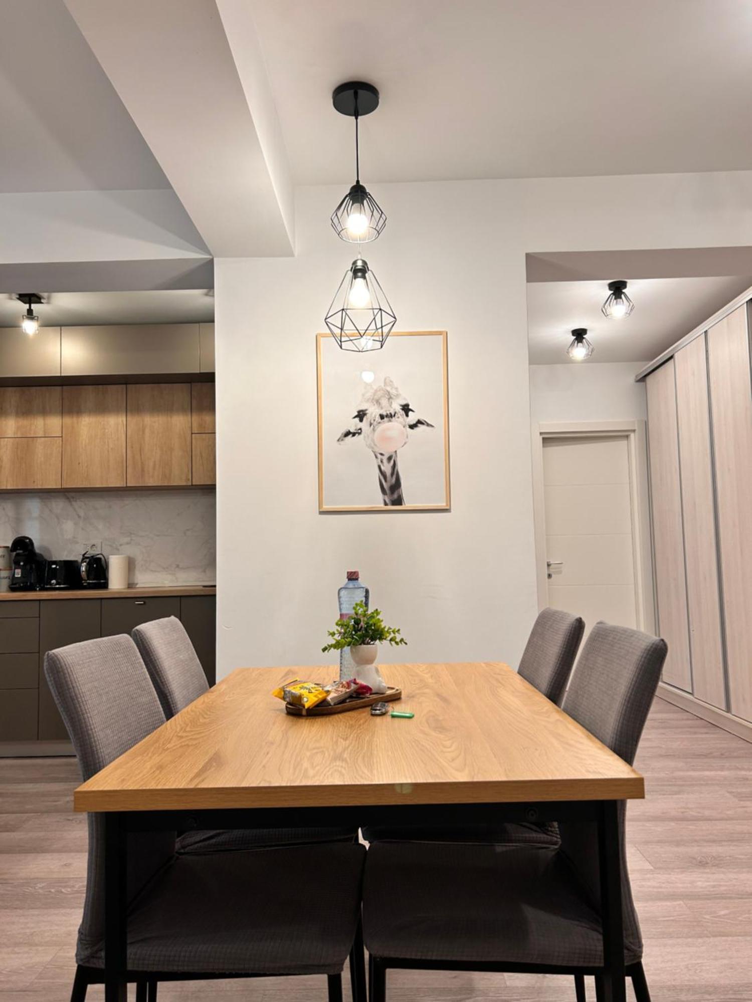 Industrial Style Appartement Boekarest Buitenkant foto
